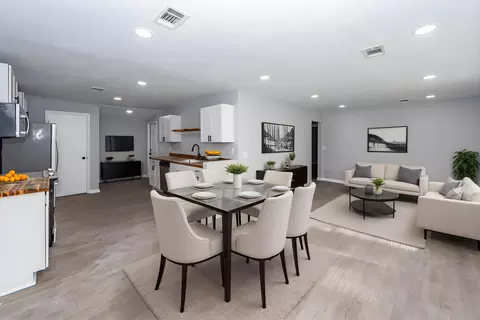 20 Stratton Dr, Charleston, SC 29420