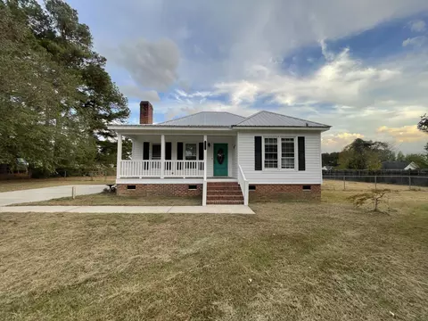 135 Mount Gilead Dr, Orangeburg, SC 29118