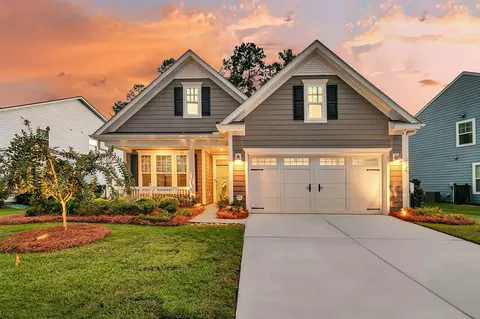 455 Coopers Hawk Dr, Summerville, SC 29483