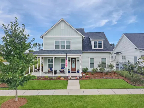 663 Blueway Ave, Summerville, SC 29486