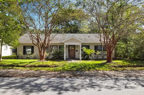 12 Stratford Rd, Charleston, SC 29407