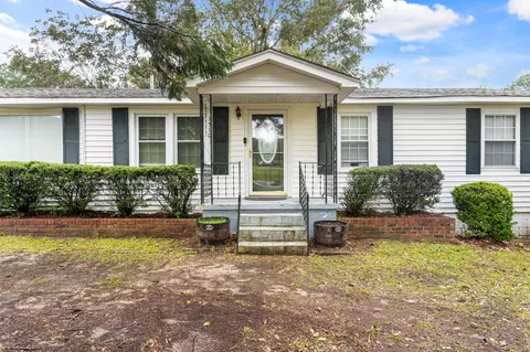 1510 Tee Vee Rd, Elloree, SC 29047
