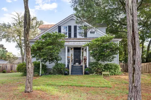 725 King St, Mount Pleasant, SC 29464