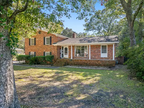 110 Harter Dr, Summerville, SC 29485
