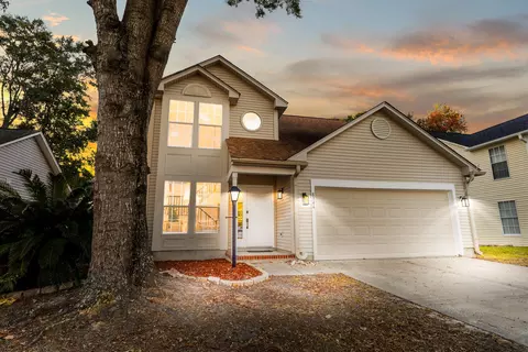 8344 Coventry Ct, North Charleston, SC 29420