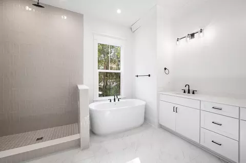 Bath - 746 Dupre Rd, Mcclellanville, SC 29458 photo 1 of 2