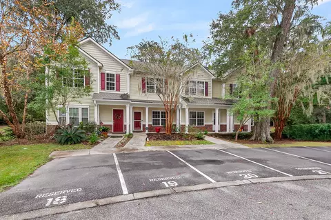 304 Chinquapin Dr, Summerville, SC 29485