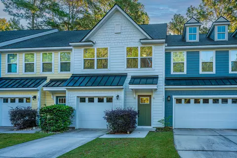 109 Queen Palm Ct, Summerville, SC 29485