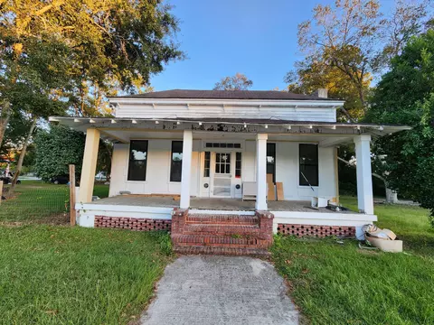 905 Peak St, Holly Hill, SC 29059