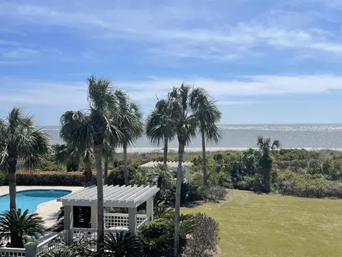 22 Beach Club Villas #22, Isle Of Palms, SC 29451