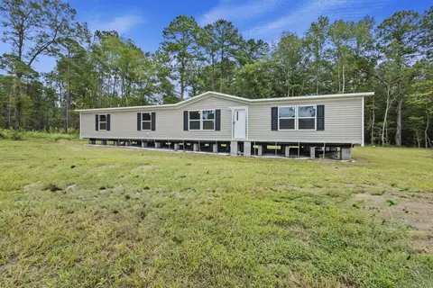 1820 Main St, Bonneau, SC 29431