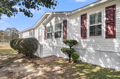 408 Treeline Dr, Moncks Corner, SC 29461