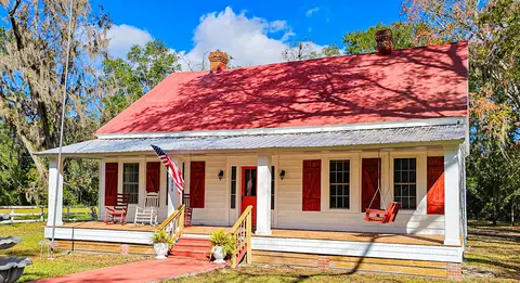 898 Bachelor Hill Rd, Walterboro, SC 29488