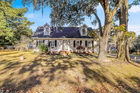 1944 Woodland Rd, Charleston, SC 29414