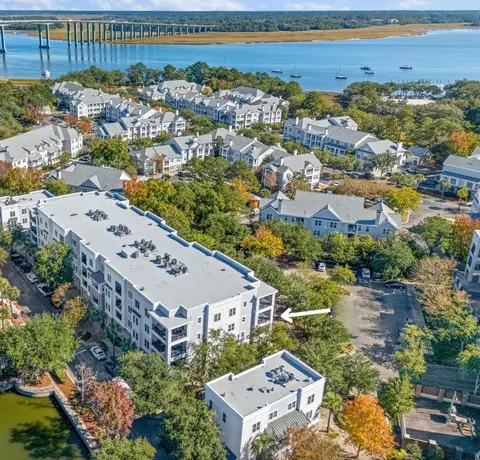 200 River Landing Dr #210D, Daniel Island, SC 29492