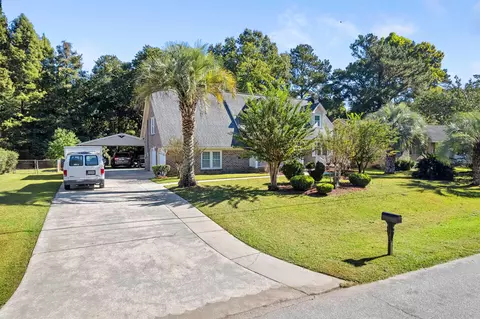 946 Melrose Dr, Charleston, SC 29414