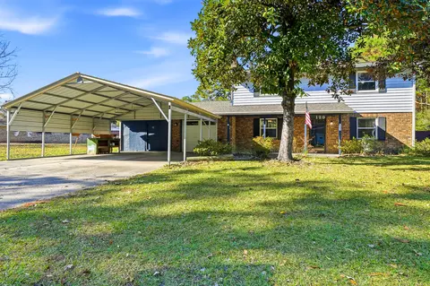 129 Canaberry Cir, Summerville, SC 29483