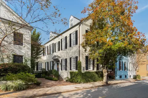 32 Wentworth St, Charleston, SC 29401