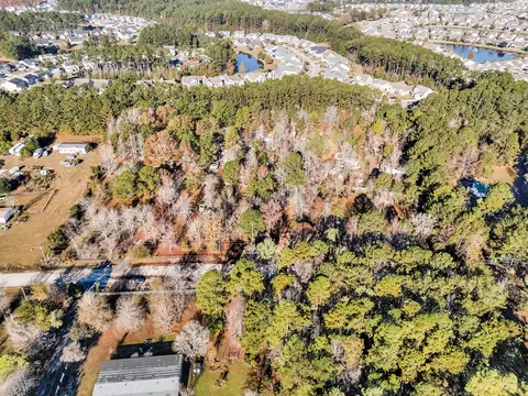 325 Winding Rd, Moncks Corner, SC 29461