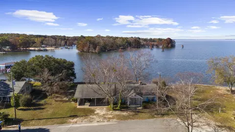 145 Pineridge Rd, Eutawville, SC 29048