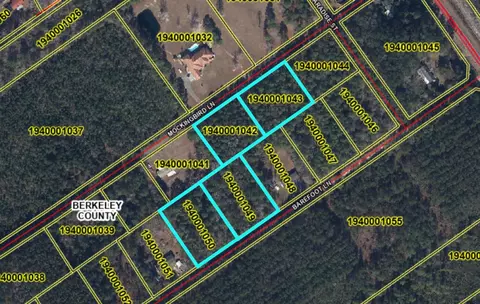 000 Mockingbird Ln, Summerville, SC 29483