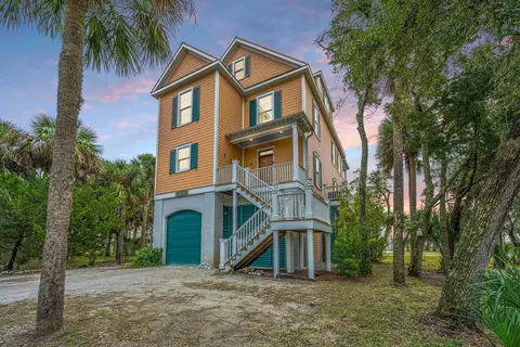 19 Lost Village Trl, Edisto Beach, SC 29438