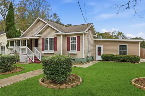 2590 Otranto Rd, North Charleston, SC 29406