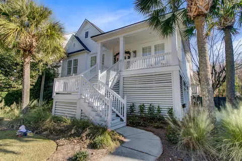704 Netherton Ct, Daniel Island, SC 29492