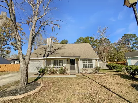 142 Blue Ridge Trl, North Charleston, SC 29418