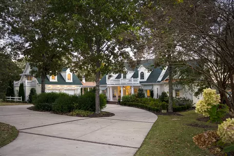 409 Chestnut Brown Ct, Warrenville, SC 29851