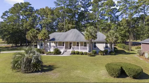 461 Chapel Creek Dr, Santee, SC 29142