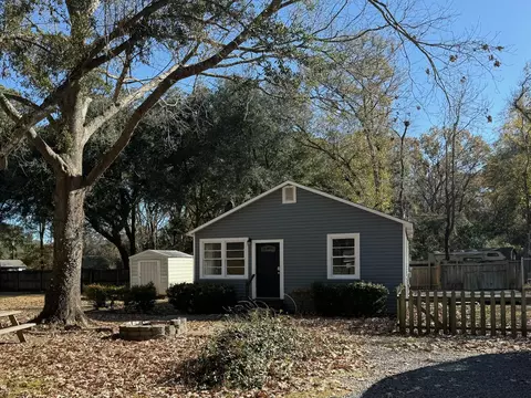 2004 Valnore Rd, Johns Island, SC 29455
