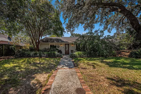 605 Ann St, Mount Pleasant, SC 29464