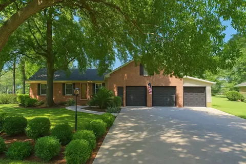 119 Saluda Dr, Santee, SC 29142