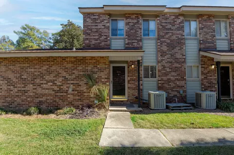 401 Andrea Ln, Hanahan, SC 29410