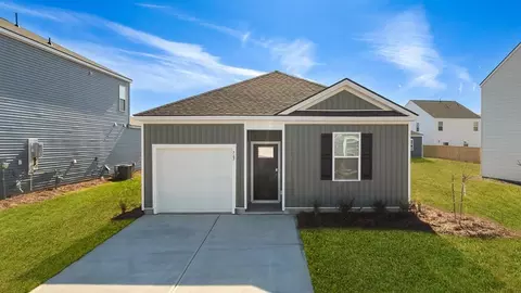 767 Long Bluff Rd, Summerville, SC 29486