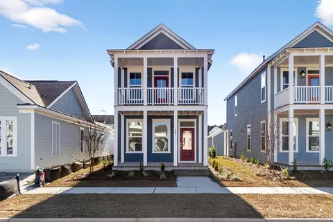747 Blueway Ave, Summerville, SC 29486