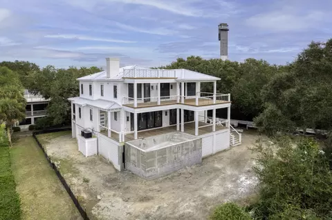 189 Station 18th St, Sullivans Island, SC 29482