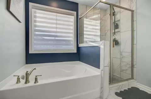 Bath - 468 Eagleview Dr, Moncks Corner, SC 29461 photo 2 of 4