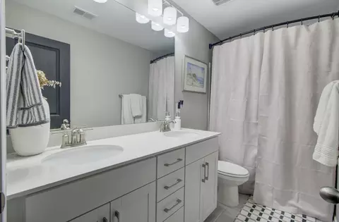 Bath - 468 Eagleview Dr, Moncks Corner, SC 29461 photo 3 of 4