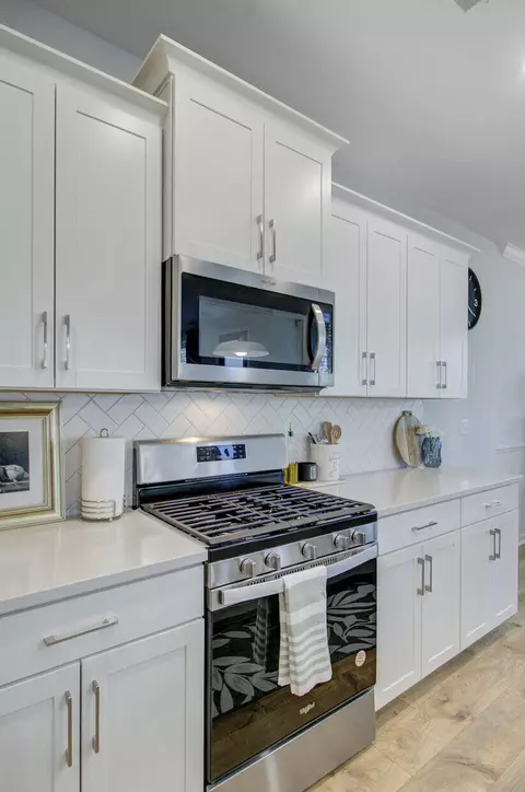Kitchen - 468 Eagleview Dr, Moncks Corner, SC 29461 photo 5 of 6