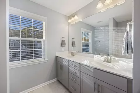 Bath - 622 Pendleton Dr, Moncks Corner, SC 29461 photo 3 of 3