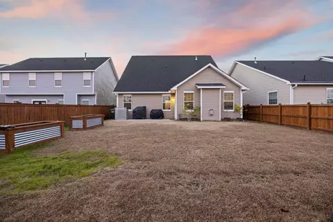 Exterior - 622 Pendleton Dr, Moncks Corner, SC 29461 photo 8 of 19
