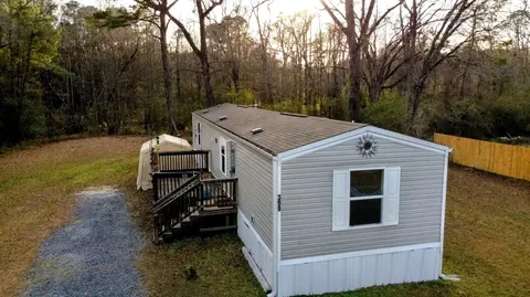 399 S Railroad Ave, Ridgeville, SC 29472