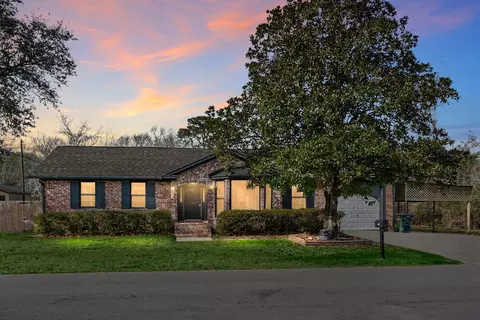 1142 Brookside Dr, Hanahan, SC 29410