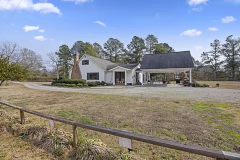 Exterior - 6293 Ehrhardt Rd, Ehrhardt, SC 29081 photo 17 of 19