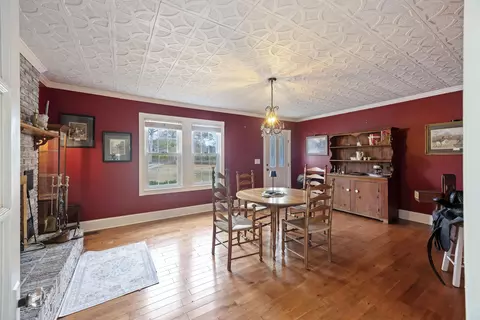 Dining - 6293 Ehrhardt Rd, Ehrhardt, SC 29081 photo 2 of 4