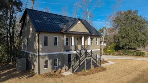 2003 Wharf Landing Ct, North Charleston, SC 29418