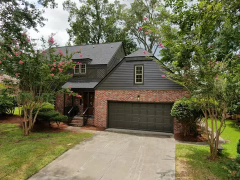 108 Lakeview Dr, Summerville, SC 29485