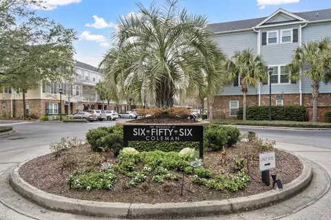 656 Coleman Blvd #202, Mount Pleasant, SC 29464